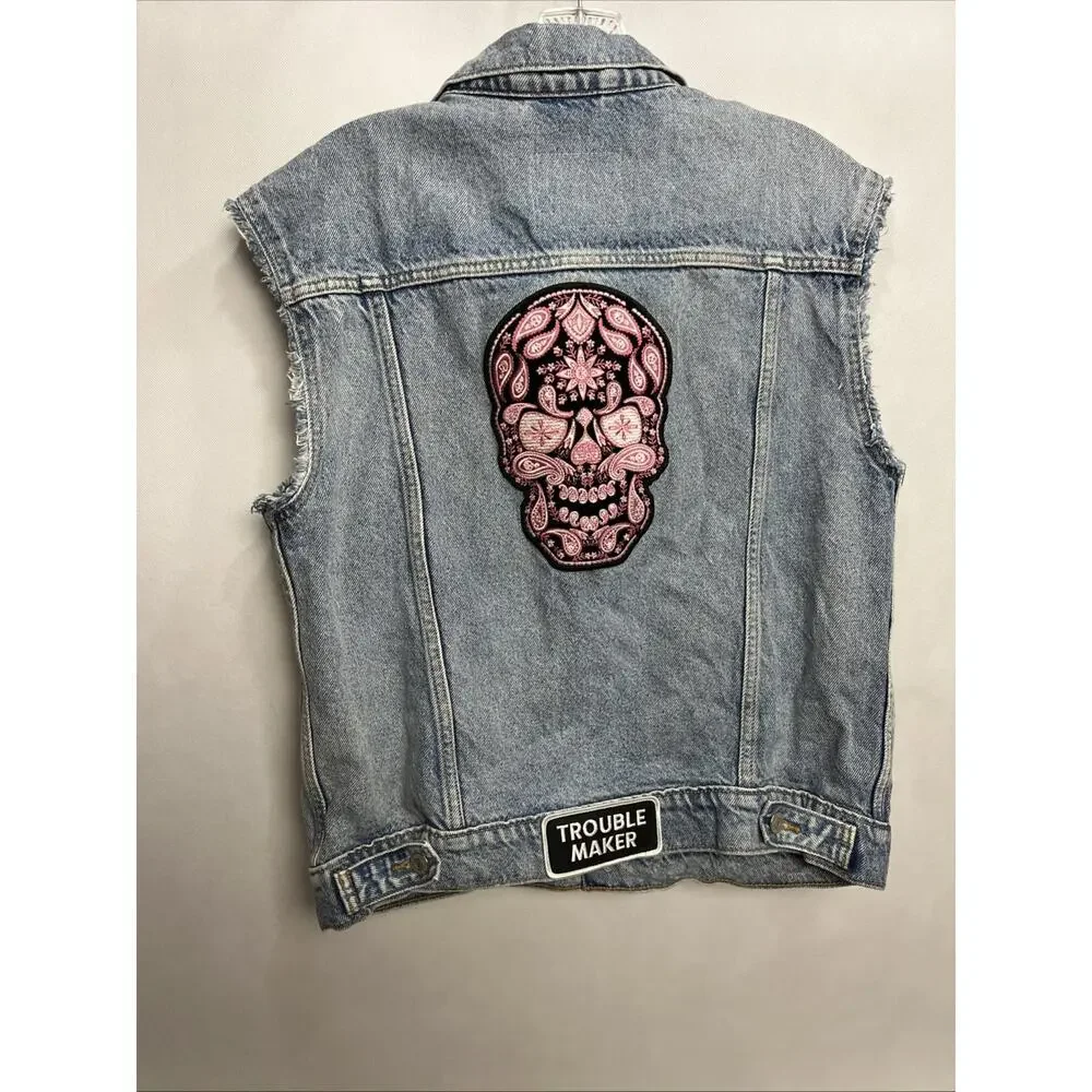 Levi’s Womens Medium Frayed Denim Vest Biker Patches Skull - Picture 6 of 13
